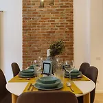 Bright 3br Flat - Location - View Balcony Apartamento