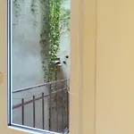 Bright 3br Flat - Location - View Balcony *