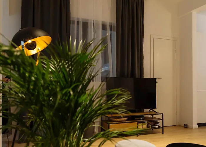 Bright 3br Flat - Location - View Balcony Bucharest