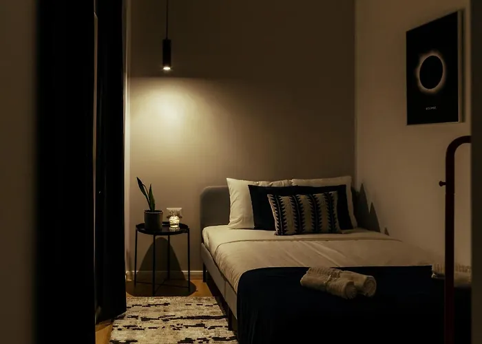 Bright 3br Flat - Location - View Balcony * ブカレスト