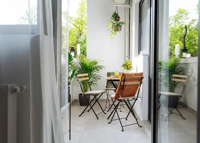Bright 3br Flat - Location - View Balcony ブカレスト