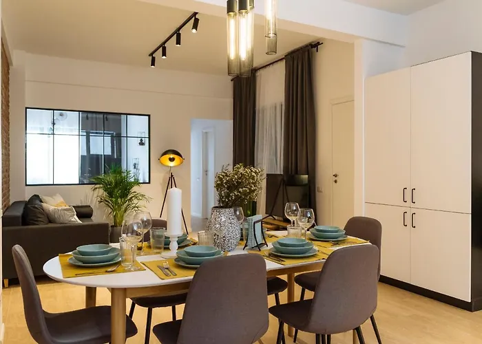 Bright 3br Flat - Location - View Balcony * ブカレスト