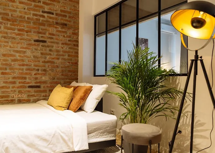 Bright 3br Flat - Location - View Balcony Bucharest