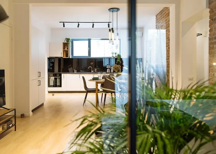 Bright 3br Flat - Location - View Balcony アパート *