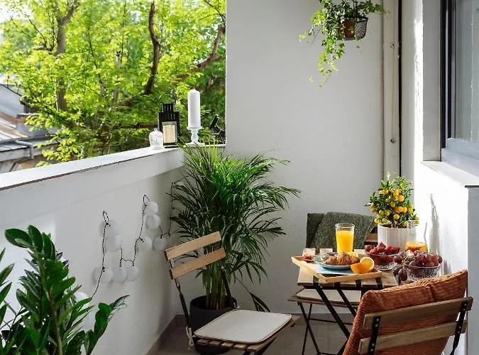Bright 3br Flat - Location - View Balcony Apartment
