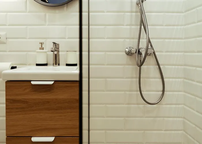 Bright 3br Flat - Location - View Balcony アパート ブカレスト