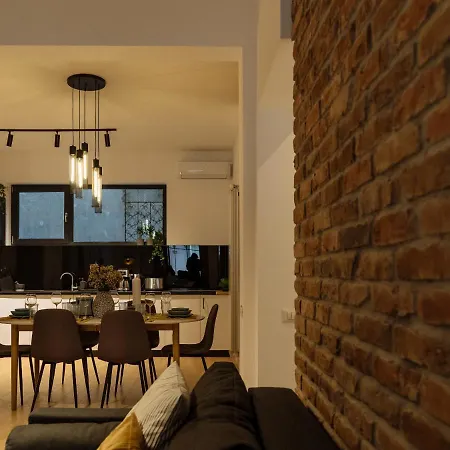 Bright 3br Flat - Location - View Balcony ブカレスト