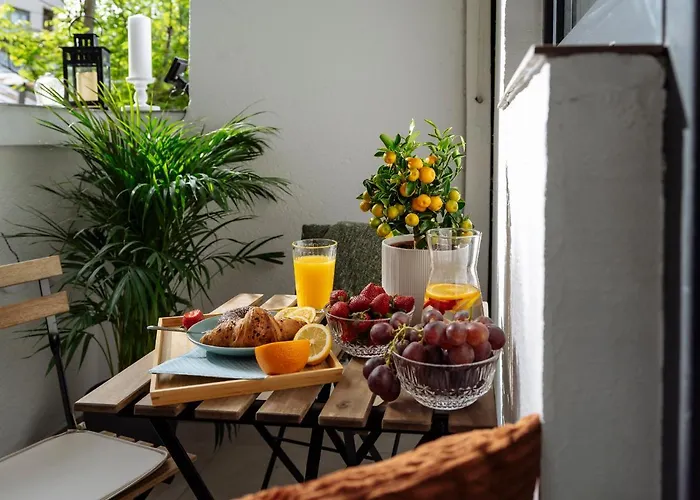 Bright 3br Flat - Location - View Balcony Boekarest
