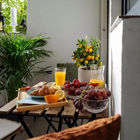 Bright 3br Flat - Location - View Balcony Boekarest