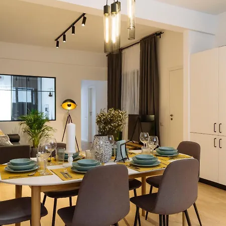 Bright 3br Flat - Location - View Balcony * Boekarest